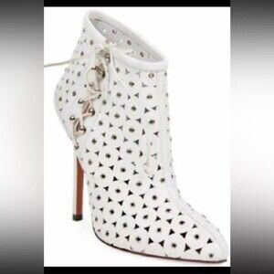 New ALAIA PARIS Blanc Stilleto Heel Leather Ankle Boot Sz 40 $1590 NWT